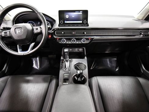 Used 2023 Honda Civic EX-L image 3