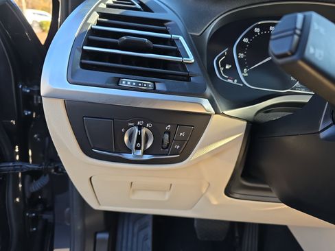 Used 2022 BMW X3 xDrive30i image 26