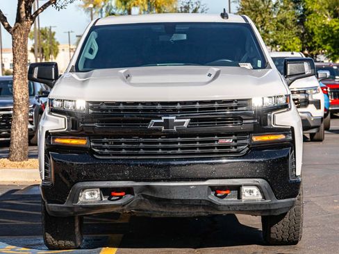 Used 2021 Chevrolet Silverado 1500 LT Trail Boss w/ Convenience Package II image 4