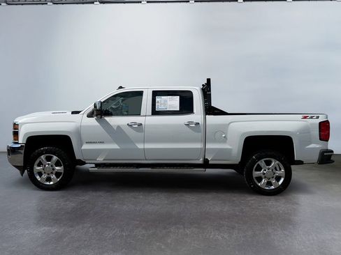 Used 2019 Chevrolet Silverado 2500 LTZ w/ Duramax Plus Package AWD/4WD image 6