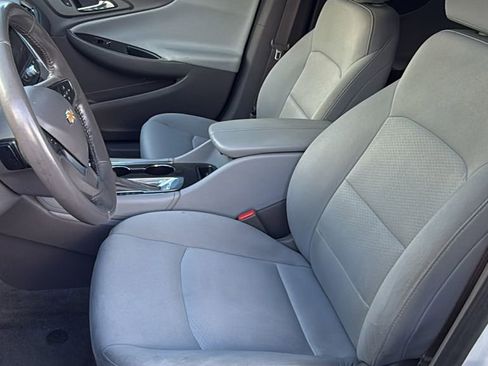 Used 2018 Chevrolet Malibu LT w/ Driver Confidence Package image 10
