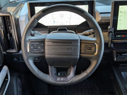 Used 2024 GMC Hummer EV 2X w/ LPO, Sport Package image 25