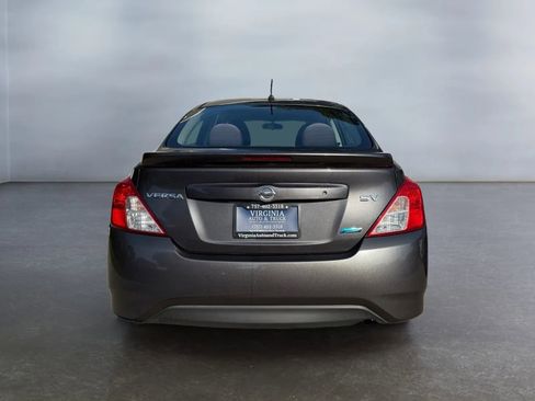 Used 2015 Nissan Versa SV FWD image 8