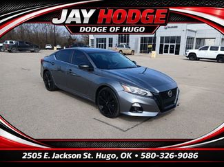 Used 2022 Nissan Altima 2.5 SR w/ Midnight Edition Package video 1