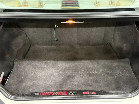 Used 1990 Mercedes-Benz 300 E 3.0 image 37