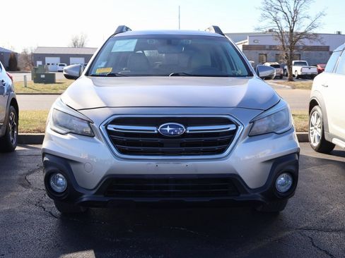 Used 2018 Subaru Outback 2.5i Limited image 7