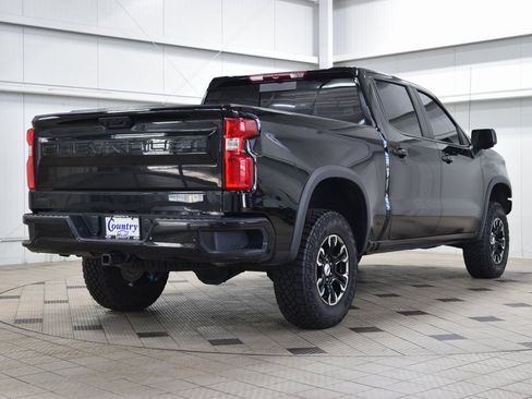 Used 2024 Chevrolet Silverado 1500 ZR2 image 8