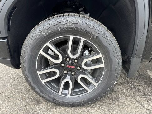 New 2026 GMC Sierra 1500 AT4 w/ AT4 Premium Package AWD/4WD image 3