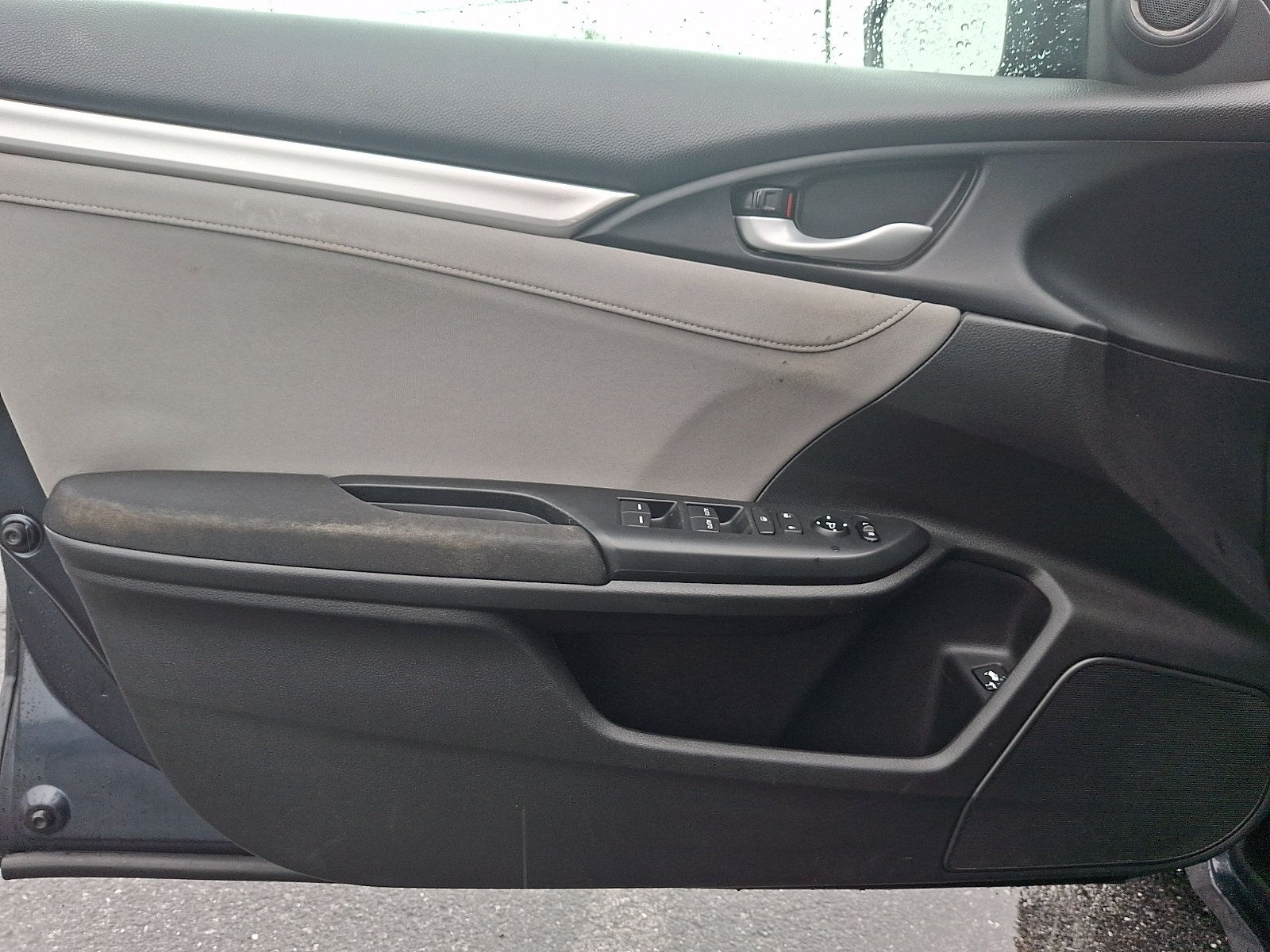 Used 2017 Honda Civic EX image 12