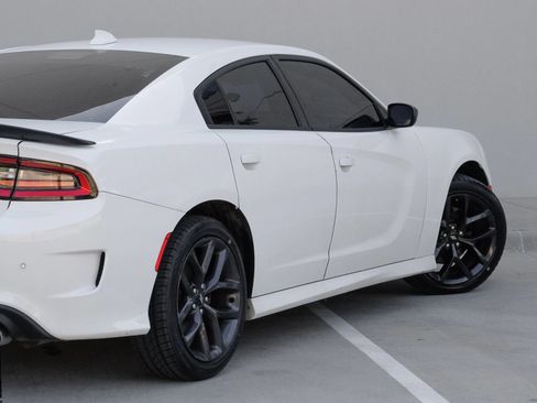 Used 2019 Dodge Charger R/T w/ Blacktop Package RWD image 5