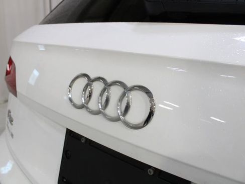 Used 2018 Audi Q5 2.0T Premium Plus w/ Premium Plus Package AWD/4WD image 33