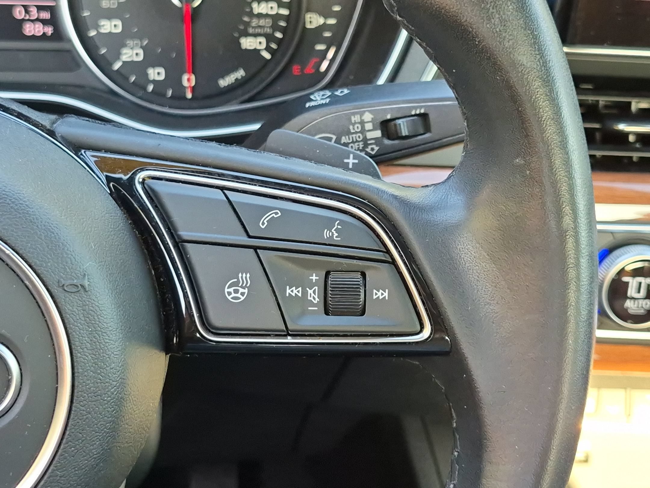 Used 2022 Audi A4 2.0T Premium w/ Convenience Package AWD/4WD image 9