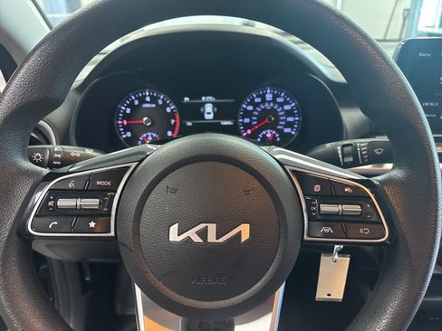 Used 2023 Kia Forte LXS FWD image 13