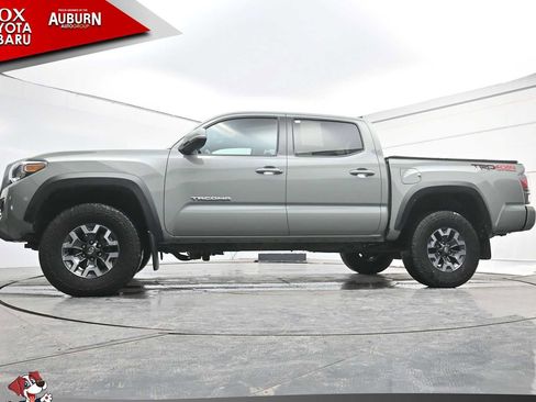 Used 2023 Toyota Tacoma TRD Off-Road image 23