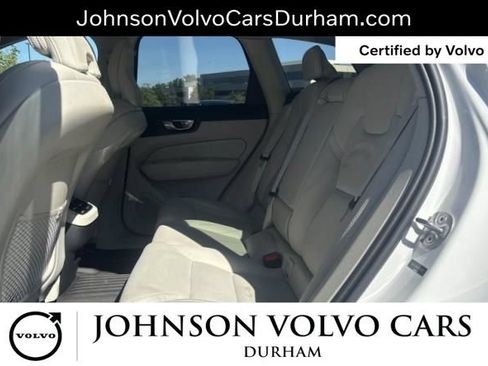 Used 2024 Volvo XC60 B5 Ultimate w/ Protection Package Premier AWD/4WD image 11