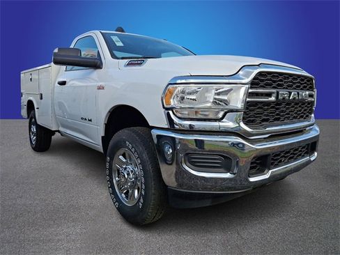 New 2022 RAM 2500 Tradesman image 2