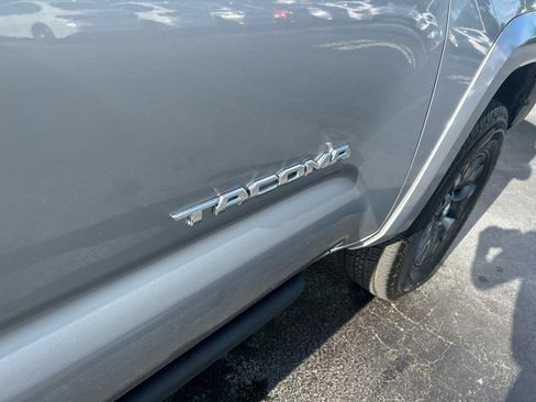 Used 2021 Toyota Tacoma SR5 image 33