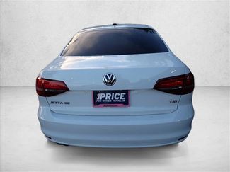 Used 2016 Volkswagen Jetta SE FWD video 2