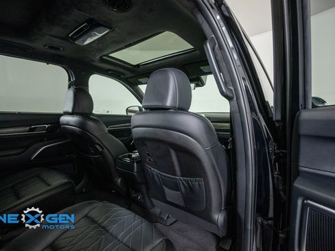Used 2025 Kia Telluride SX Prestige X-Line AWD/4WD image 37