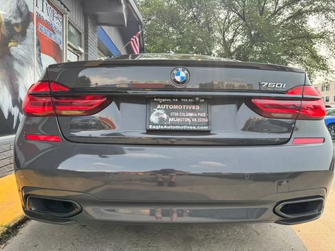 Used 2018 BMW 750i RWD image 4