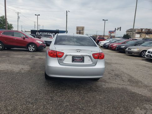 Used 2010 Hyundai Elantra GLS image 10