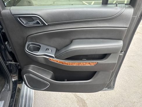 Used 2017 Chevrolet Suburban Premier AWD/4WD image 71