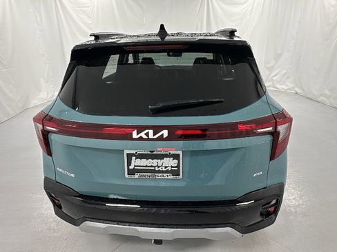New 2026 Kia Seltos S image 4
