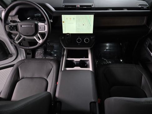 New 2026 Land Rover Defender 110 X-Dynamic SE AWD/4WD image 4