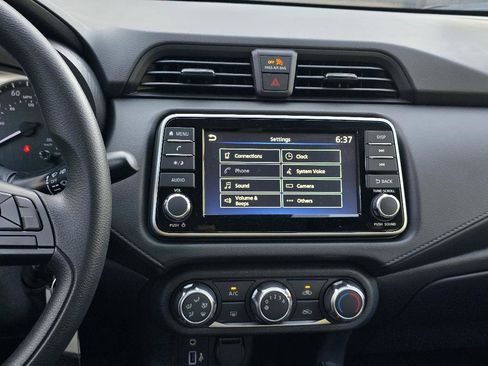 New 2025 Nissan Versa S w/ Trunk Package image 17