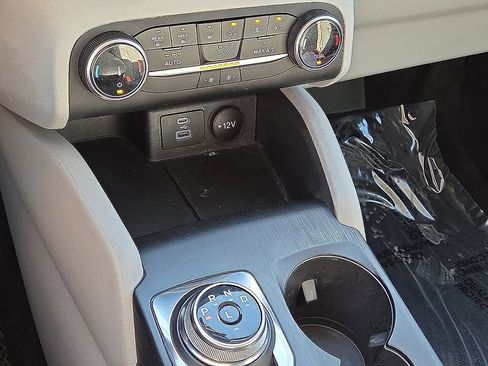 Used 2023 Ford Escape Active image 29