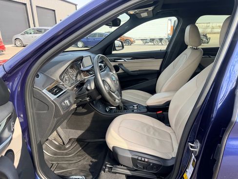 Used 2017 BMW X1 xDrive28i image 10