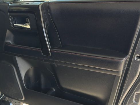 Used 2019 Toyota 4Runner TRD Off-Road image 39