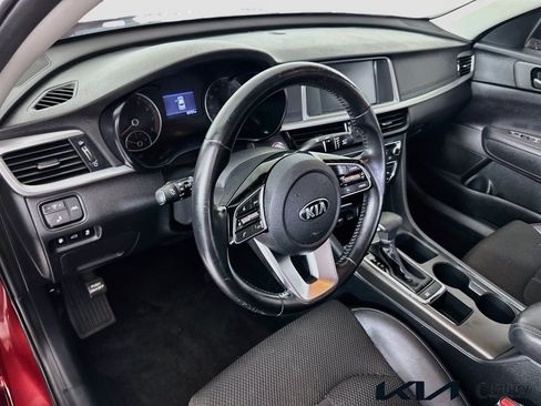 Certified 2019 Kia Optima S FWD image 9