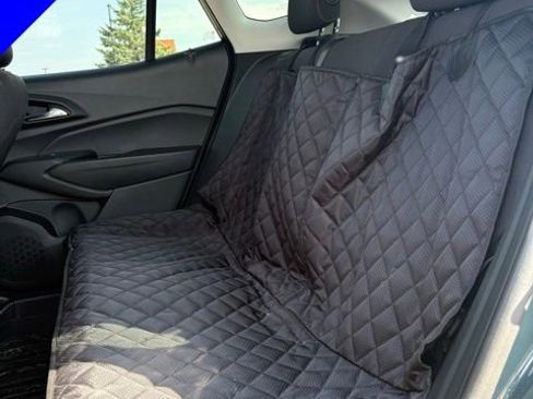 Used 2025 Chevrolet Trax LS w/ LS Convenience Package FWD image 26