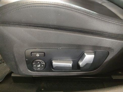 Used 2020 BMW 330i xDrive Sedan w/ Convenience Package image 3