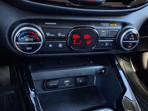 Used 2020 Kia Soul EX image 20