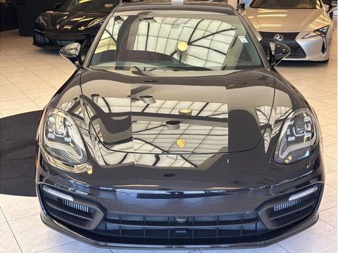 Used 2021 Porsche Panamera image 10