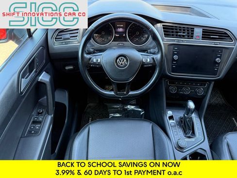 Used 2018 Volkswagen Tiguan SE w/ Panoramic Sunroof Package AWD/4WD image 10