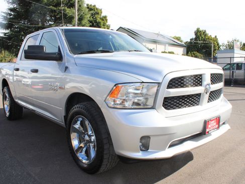Used 2016 RAM 1500 Express image 7