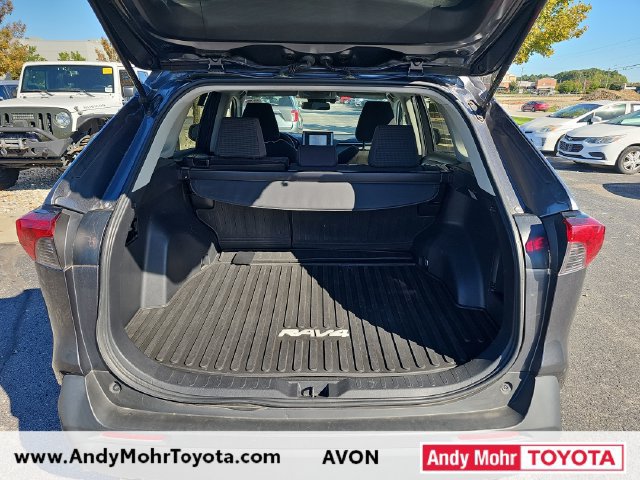Used 2020 Toyota RAV4 LE AWD/4WD image 12