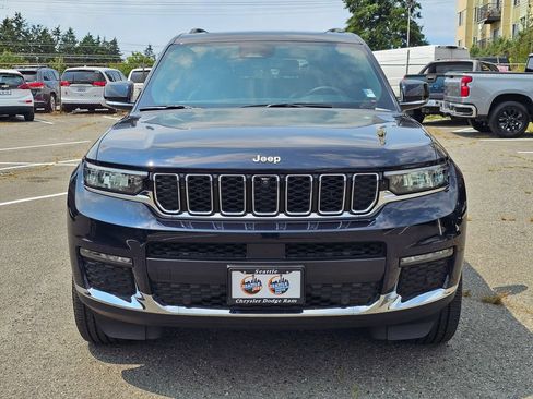Used 2024 Jeep Grand Cherokee L Limited w/ Luxury Tech Group II AWD/4WD image 3