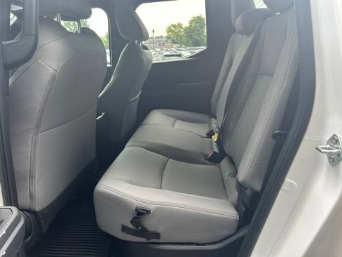 Used 2024 Toyota Tacoma SR5 AWD/4WD image 12