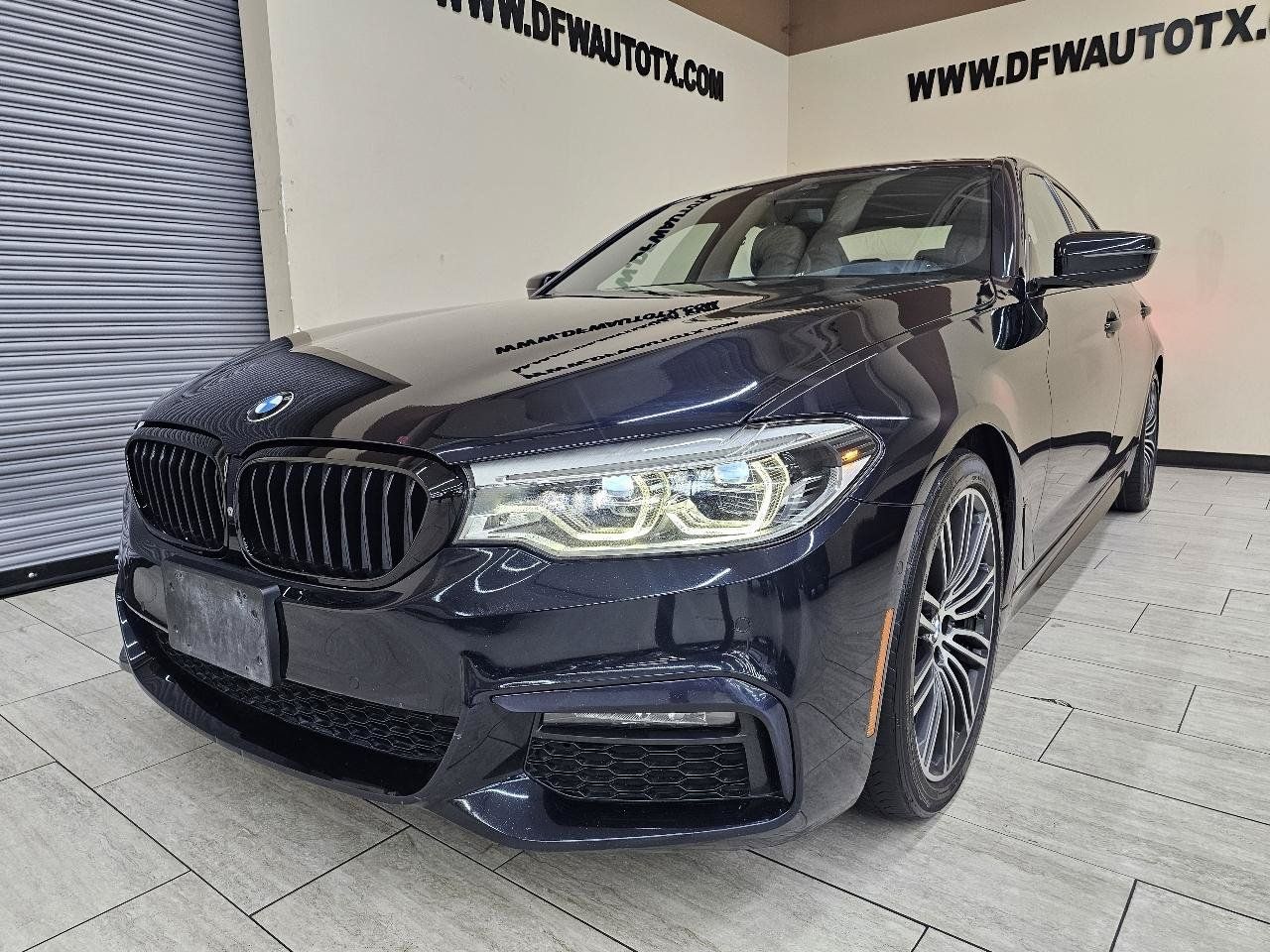 Used 2019 BMW 530i w/ M Sport Package RWD image 2
