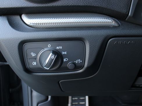 Used 2017 Audi A3 e-tron Premium Plus w/ Technology Package image 22