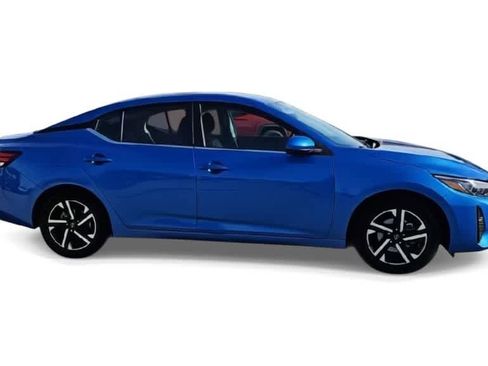Used 2024 Nissan Sentra SV image 9