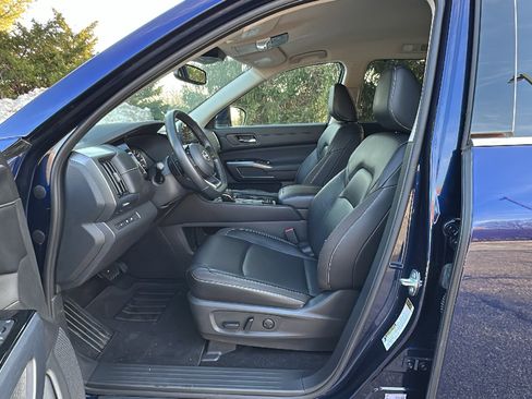 Certified 2022 Nissan Pathfinder SL image 12