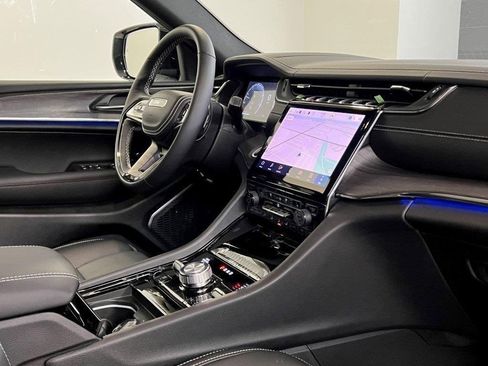 New 2025 Jeep Grand Cherokee Overland w/ Adv Protech Group III image 7