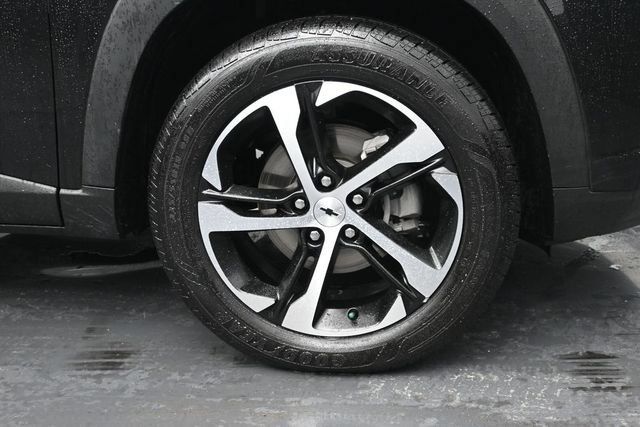 Used 2024 Chevrolet Trax RS w/ Driver Confidence Package FWD image 31