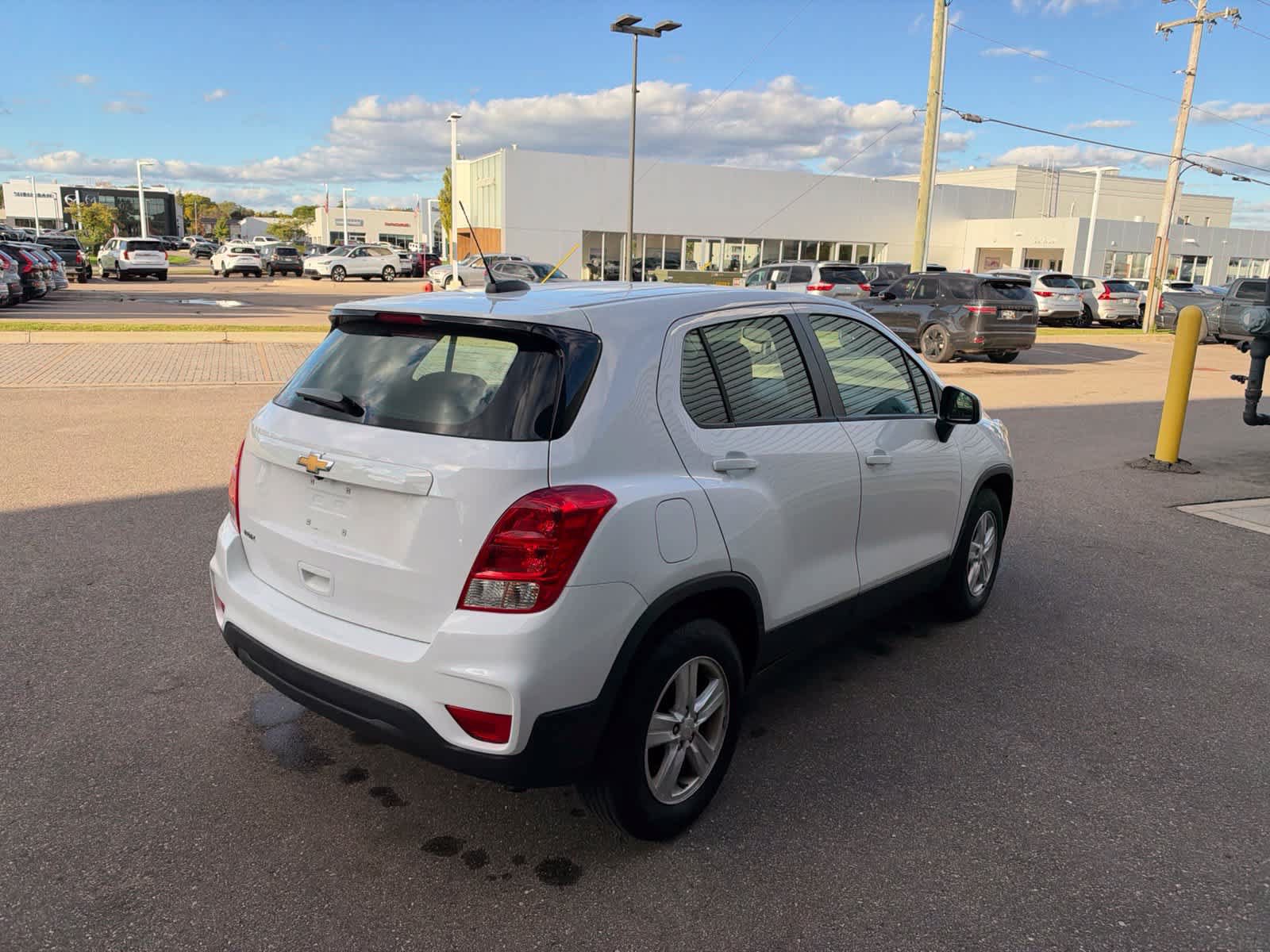 Used 2019 Chevrolet Trax LS FWD image 5