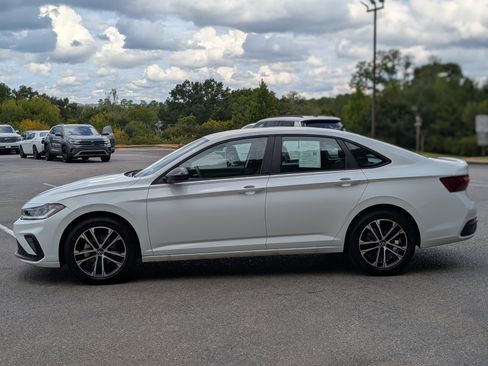 Used 2026 Volkswagen Jetta Sport FWD image 6
